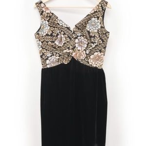 Vintage floral print leme with velvet dress